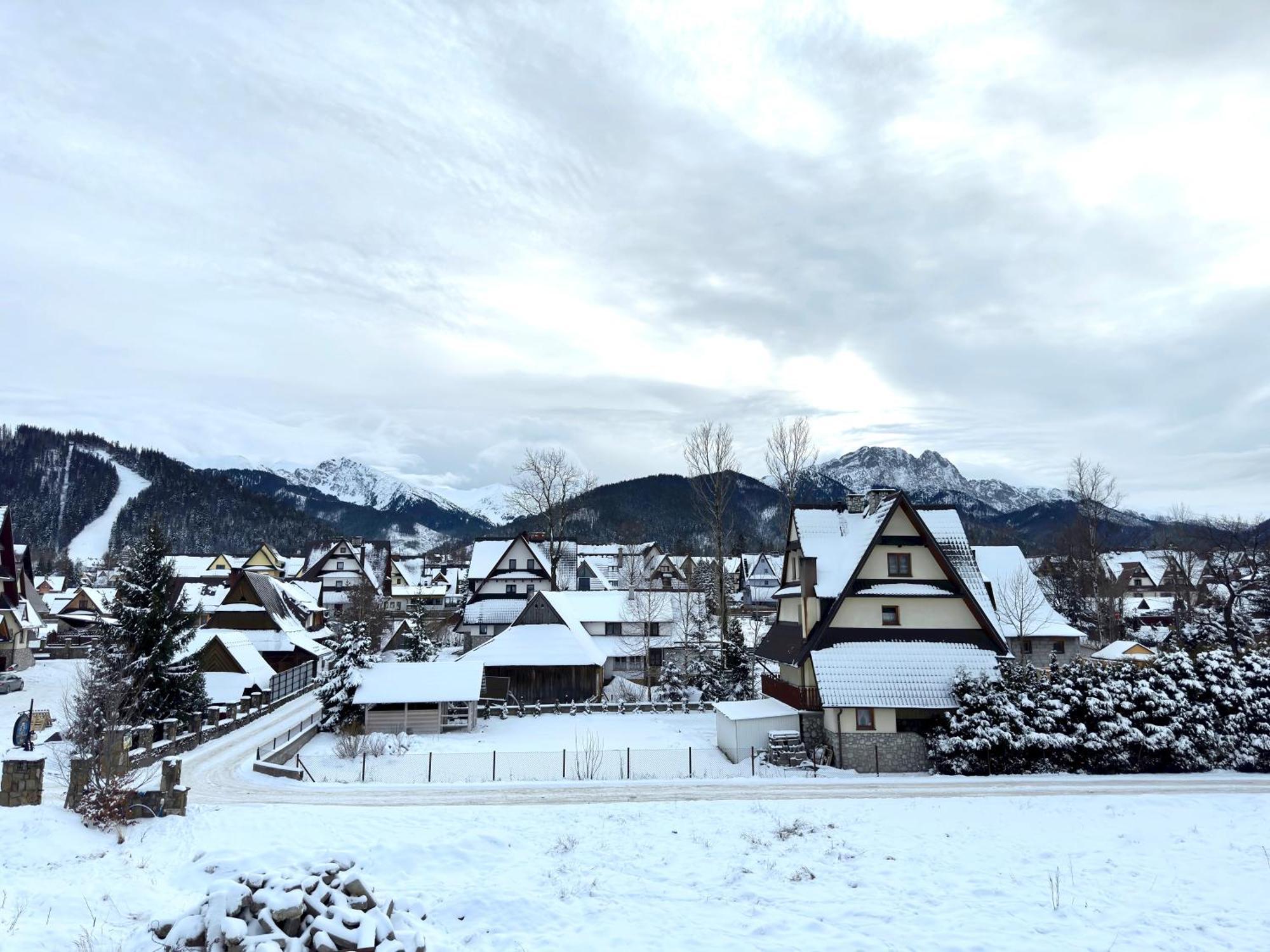 Apartamenty Viva Tatry ザコパネ 部屋 写真